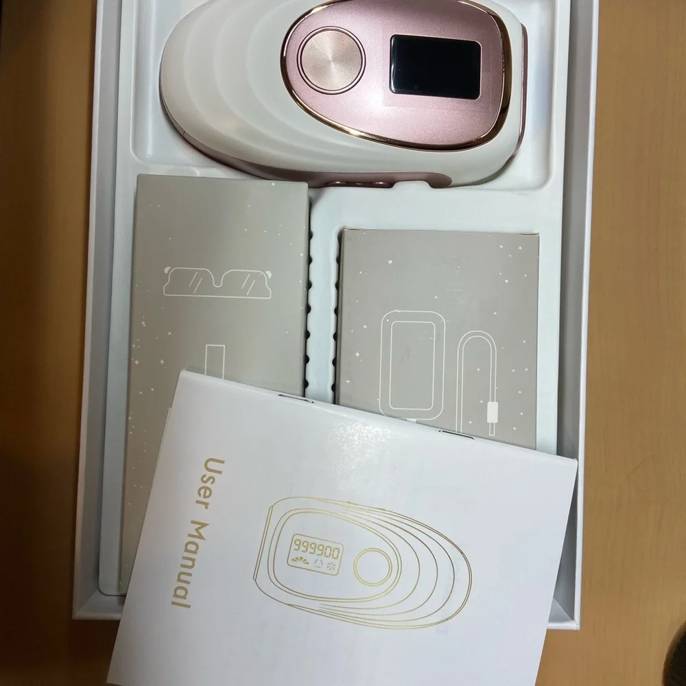 Rose Gold IPL Hair Removal Device - Picture 3 of 7